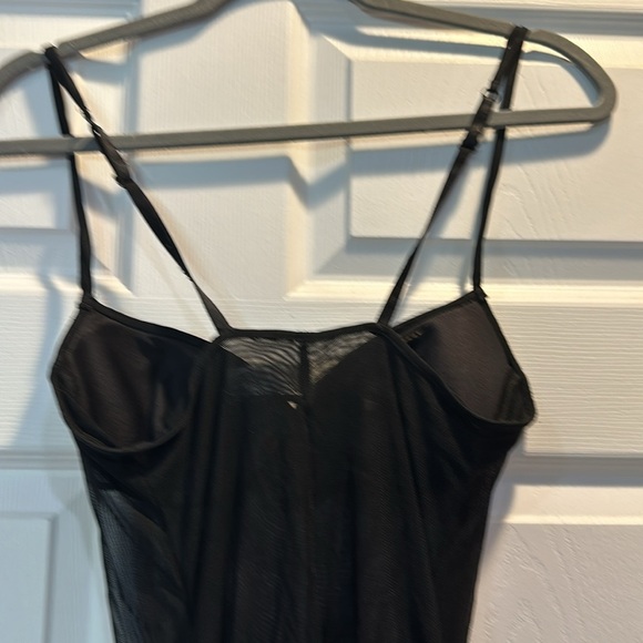 Vintage Victoria’s Secret Sheer Mesh Garter Slip Teddy 34B - Picture 10 of 10
